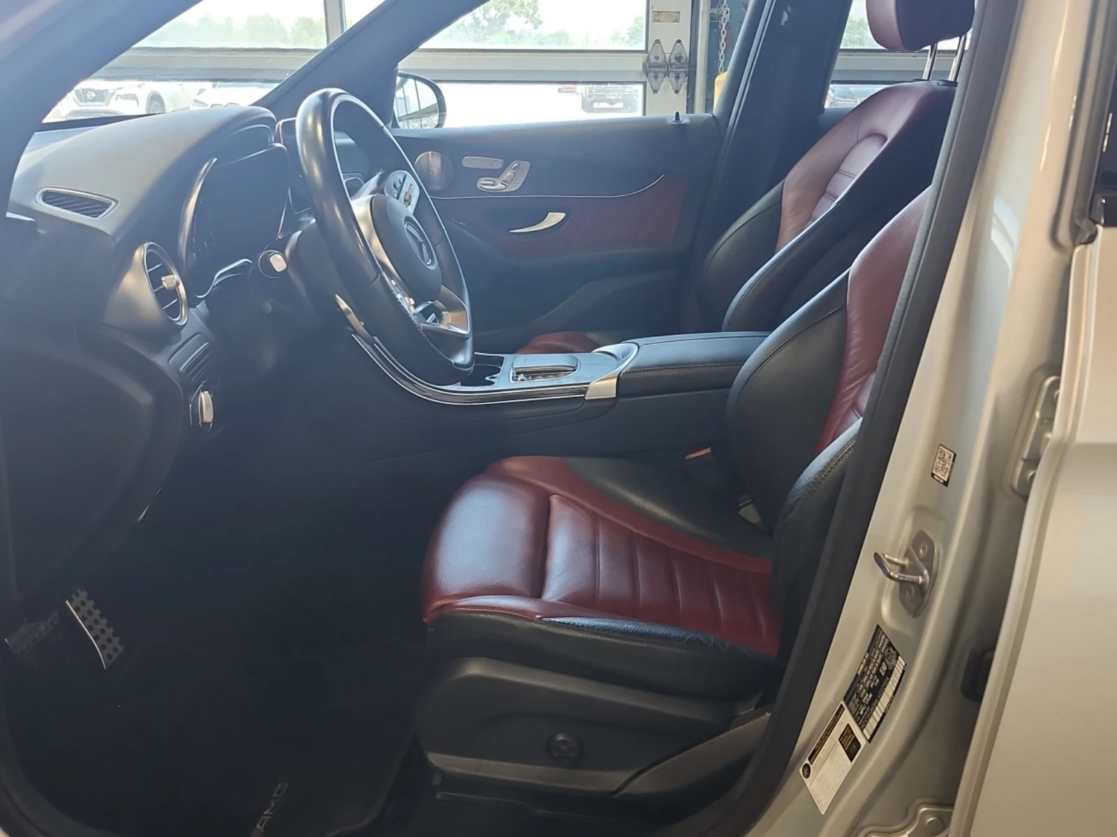 Mercedes-Benz GLC 300 АВТОКРЕДИТ, снимка 7 - Автомобили и джипове - 55867877