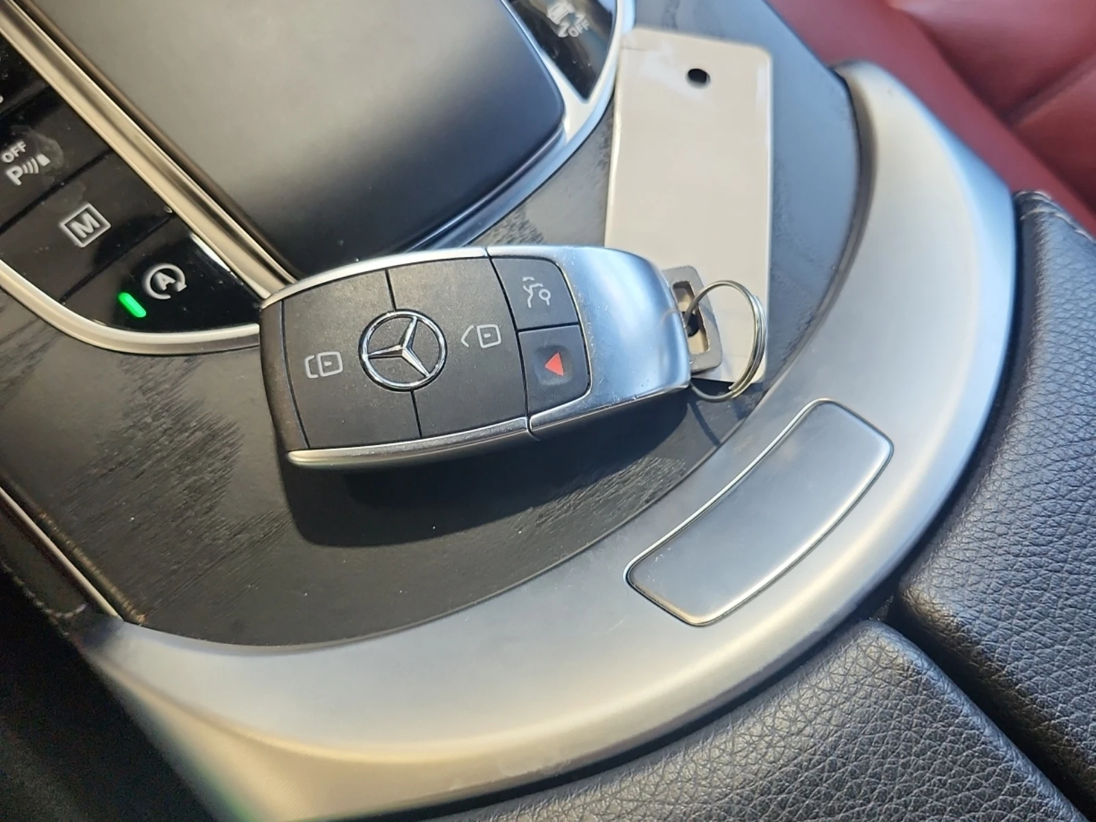 Mercedes-Benz GLC 300 АВТОКРЕДИТ, снимка 13 - Автомобили и джипове - 55867877