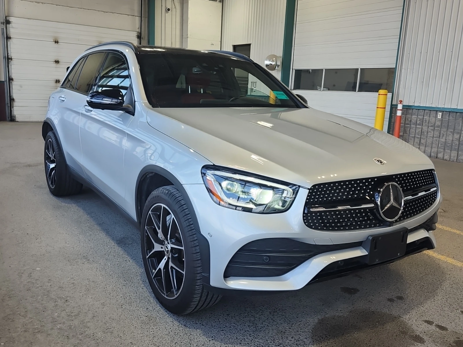Mercedes-Benz GLC 300 АВТОКРЕДИТ, снимка 2 - Автомобили и джипове - 55867877