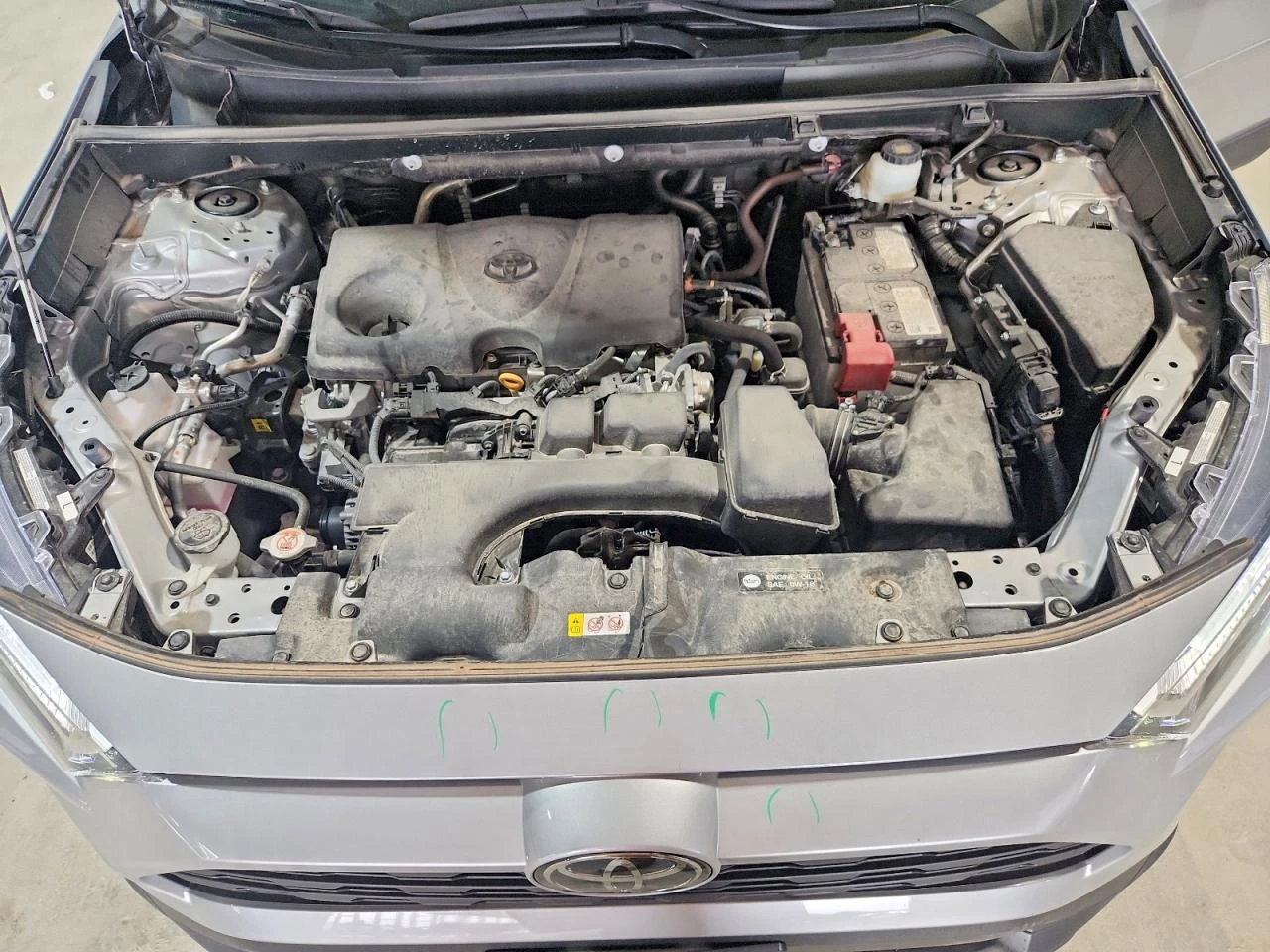 Toyota Rav4 2.5l Xle, снимка 12 - Автомобили и джипове - 56043606