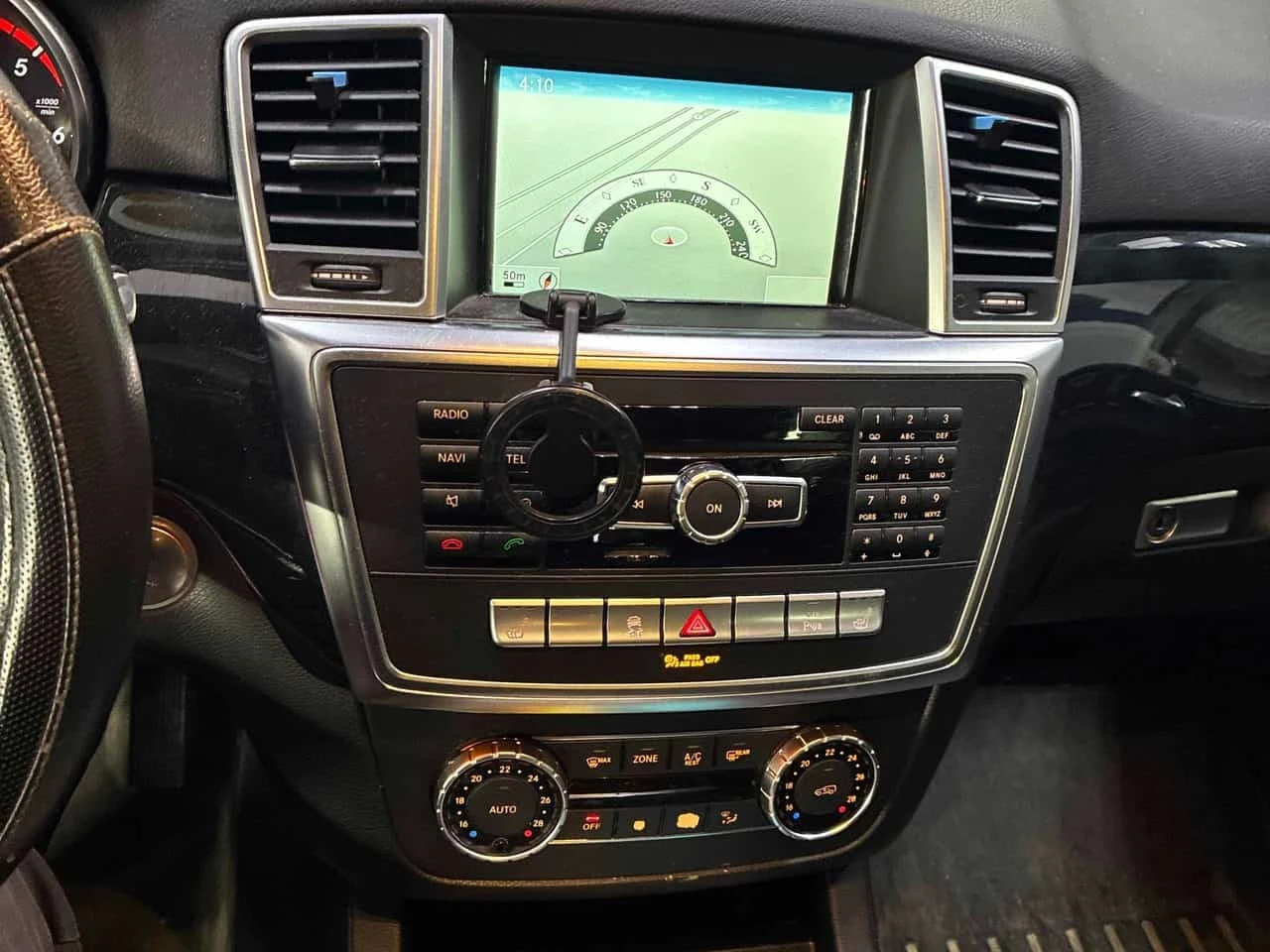 Mercedes-Benz ML 350 * 4MATIC 4dr BlueTEC* АВТОКРЕДИТ* , снимка 9 - Автомобили и джипове - 56230432