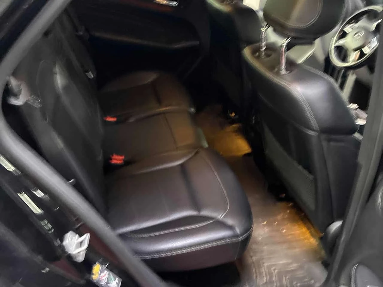 Mercedes-Benz ML 350 * 4MATIC 4dr BlueTEC* АВТОКРЕДИТ* , снимка 15 - Автомобили и джипове - 56230432