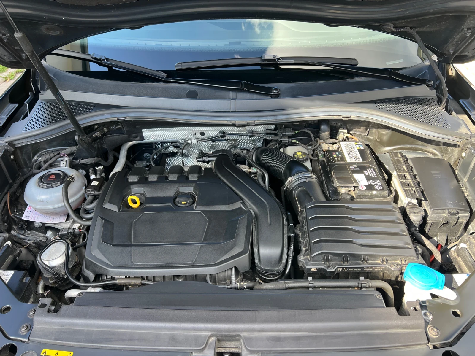 VW Tiguan, снимка 7 - Автомобили и джипове - 56496530