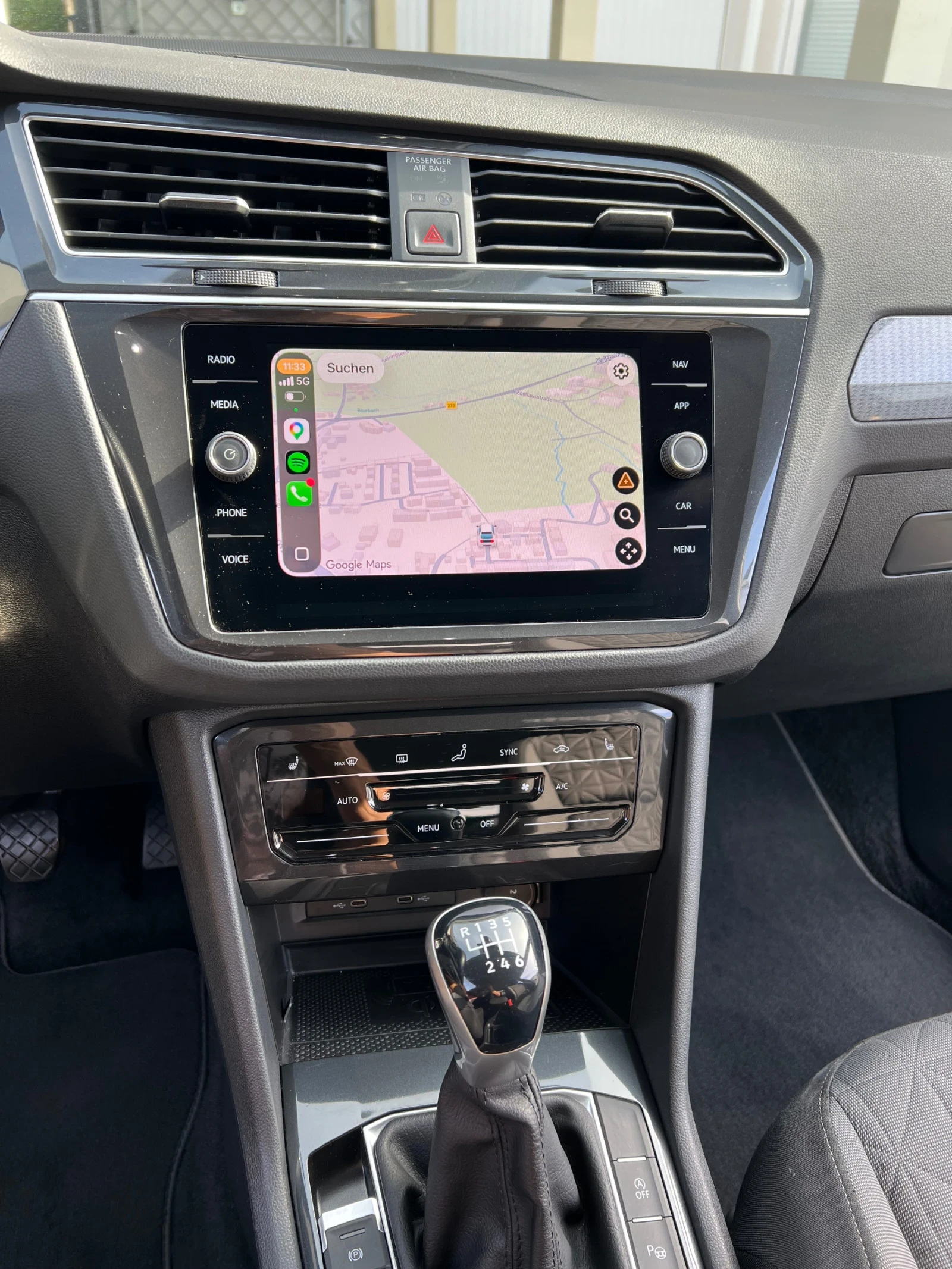 VW Tiguan, снимка 9 - Автомобили и джипове - 56496530