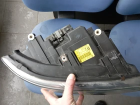 Оригинален десен фар за Фолксваген Транспортер Т5....7H1 941 016N...., снимка 2