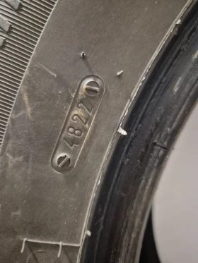Гуми Зимни 215/65R16, снимка 3