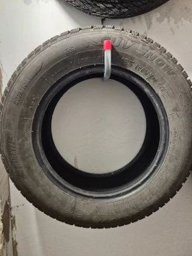 Гуми Зимни 215/65R16, снимка 8