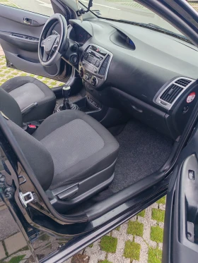 Hyundai I20 1.4i FACE, снимка 13