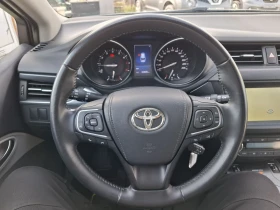 Toyota Avensis 1.8 147 кс., снимка 10