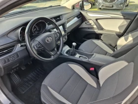 Toyota Avensis 1.8 147 кс., снимка 9