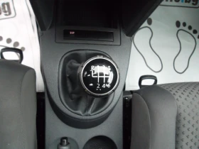 VW Touran 1.9 TDI-105 7 местна, снимка 14