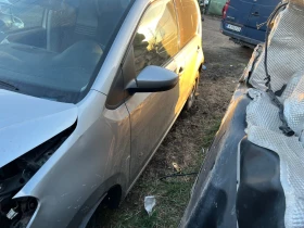 VW Up - 3000 € / 5867.49 лв. - 93776701 3