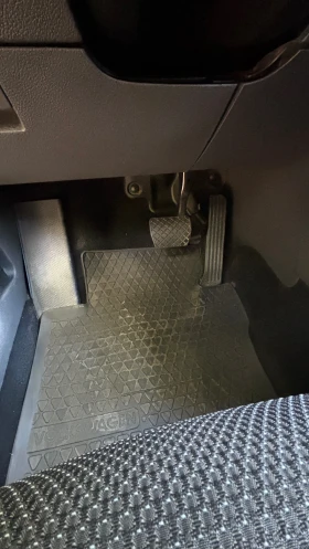 VW Touran 2.0 TDI 140 hp | Mobile.bg � ����� ������ 14