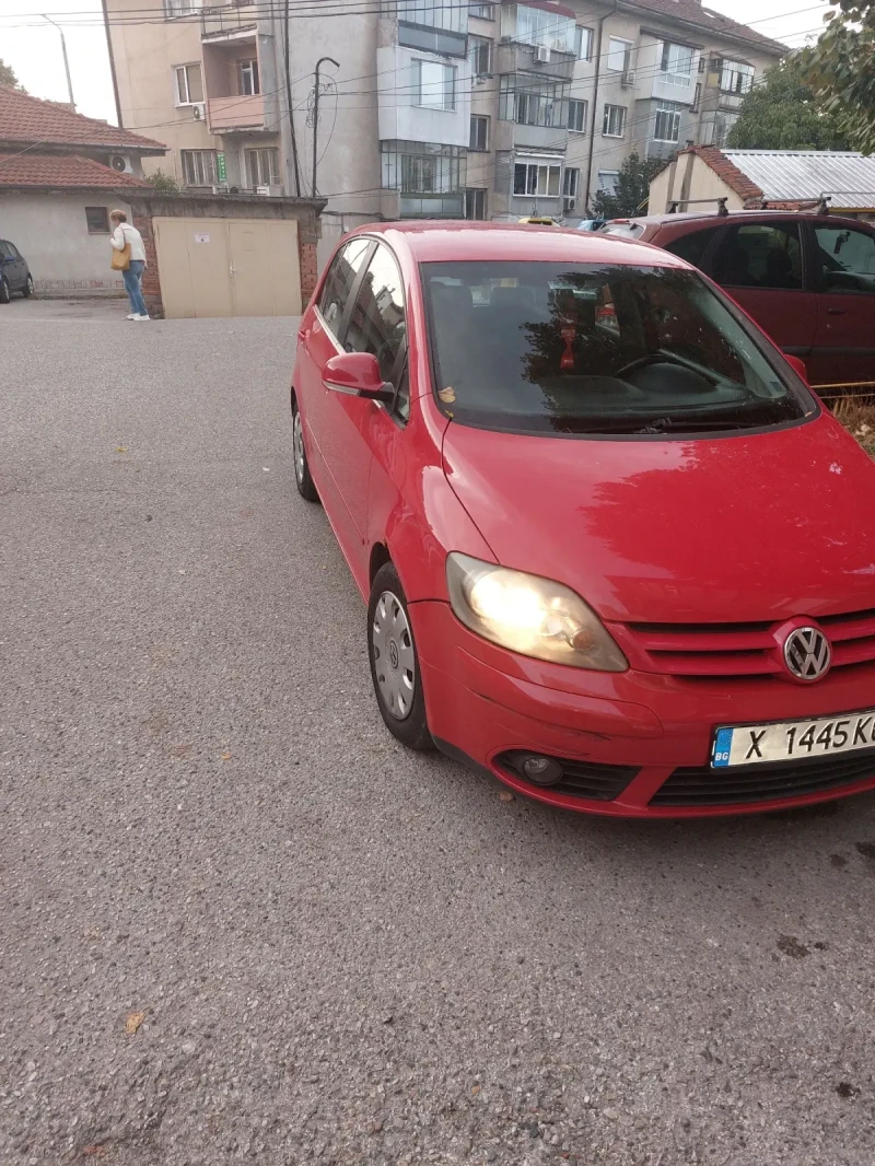 VW Golf Plus Колата е топ 1, 6 fsl gaz benzin , снимка 3 - Автомобили и джипове - 47572675