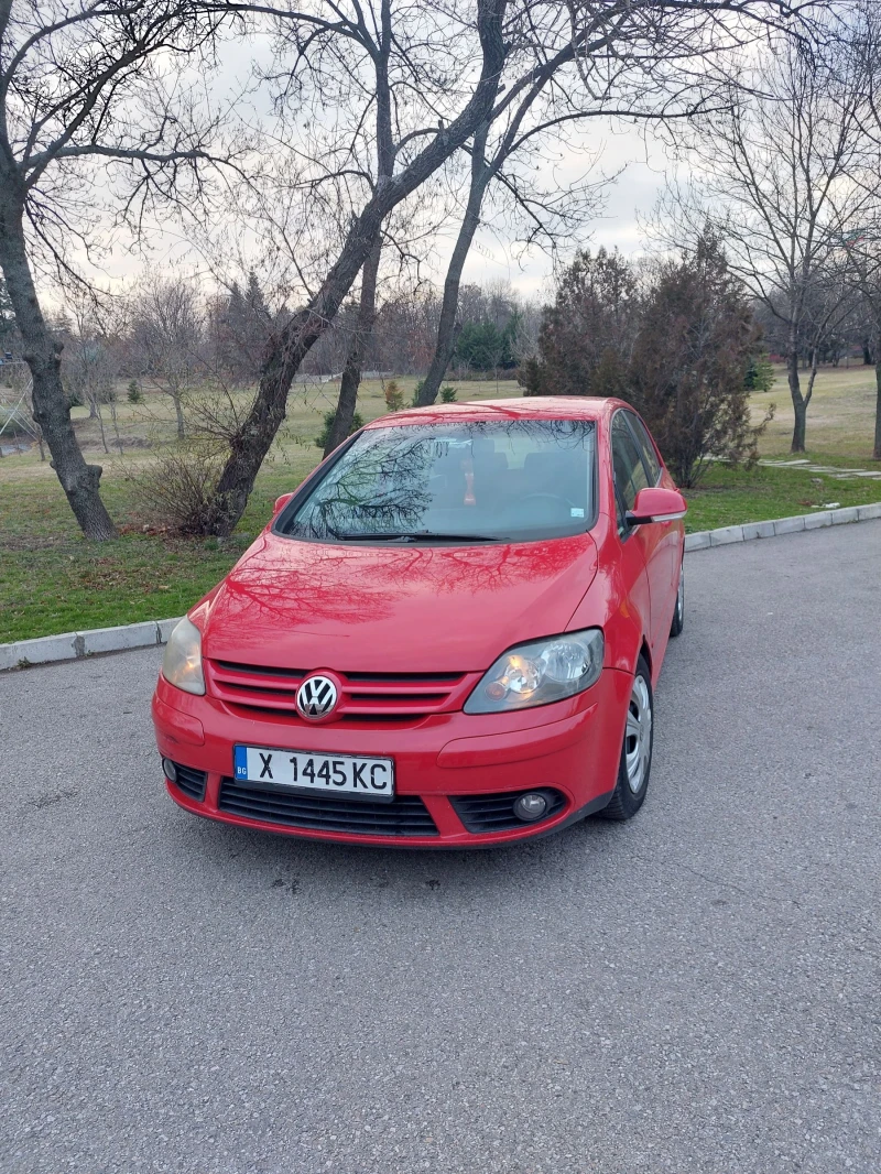 VW Golf Plus Колата е топ 1, 6 , gaz benzin , снимка 1 - Автомобили и джипове - 48300955