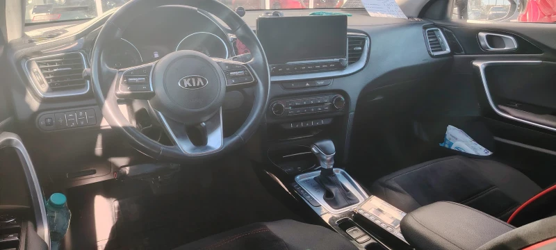 Kia Ceed SportWagon2, снимка 13 - Автомобили и джипове - 48951317