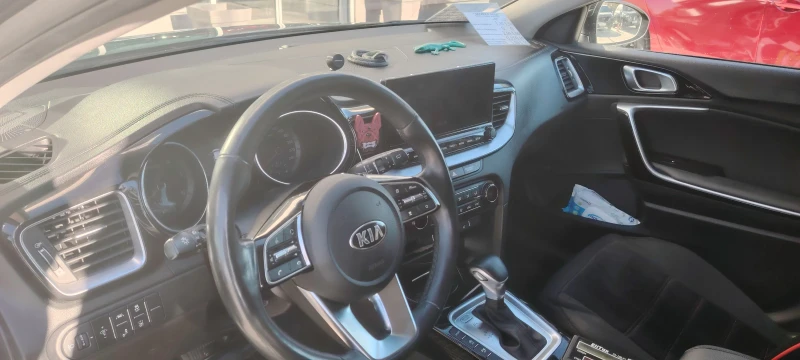 Kia Ceed SportWagon2, снимка 14 - Автомобили и джипове - 48951317