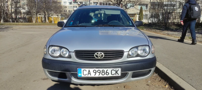 Toyota Corolla Facelift, снимка 3 - Автомобили и джипове - 49028410