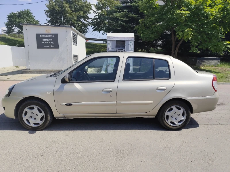 Renault Clio, снимка 2 - Автомобили и джипове - 51982176