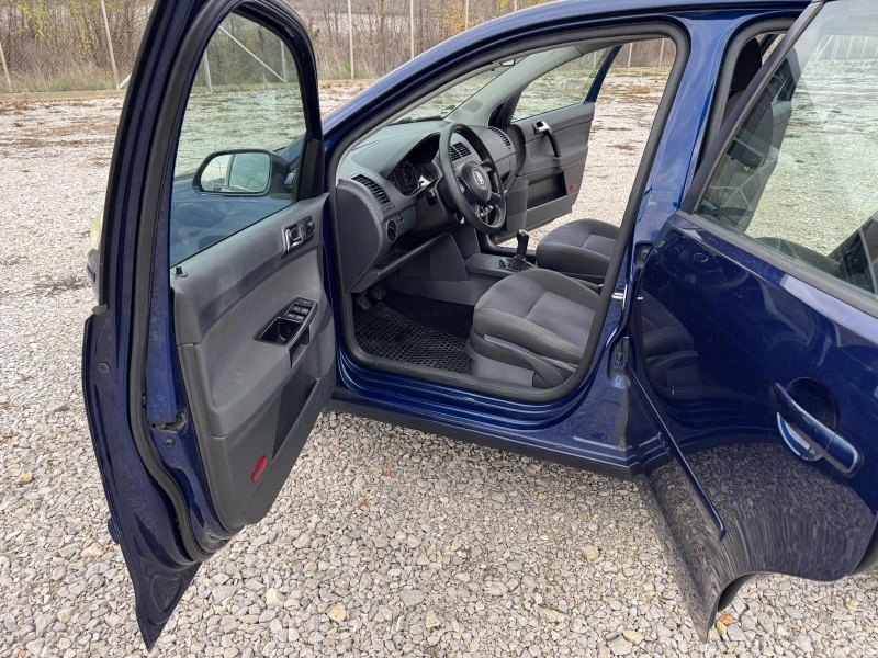VW Polo 1.4 i, снимка 10 - Автомобили и джипове - 52578987
