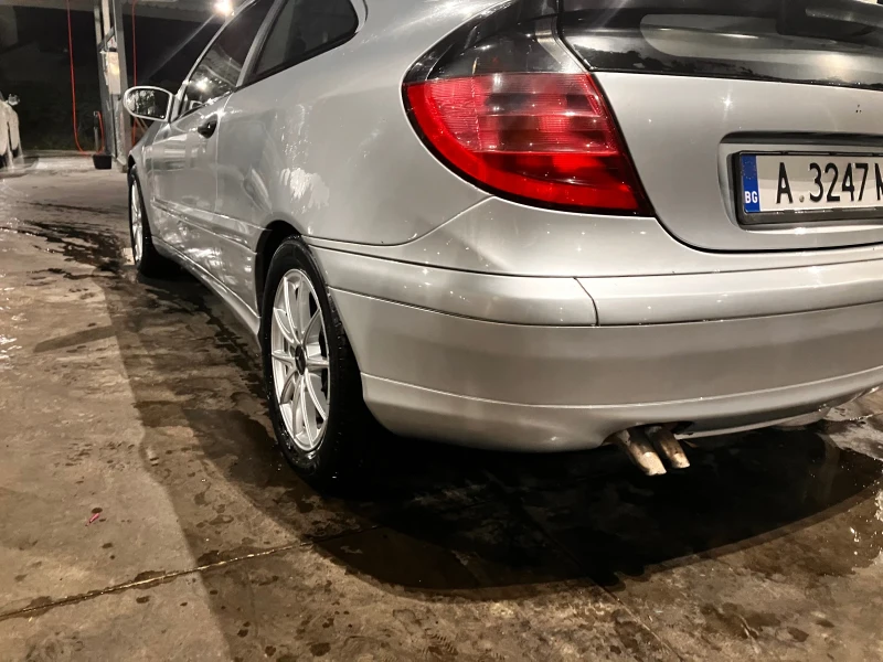 Mercedes-Benz C 220, снимка 4 - Автомобили и джипове - 52897677