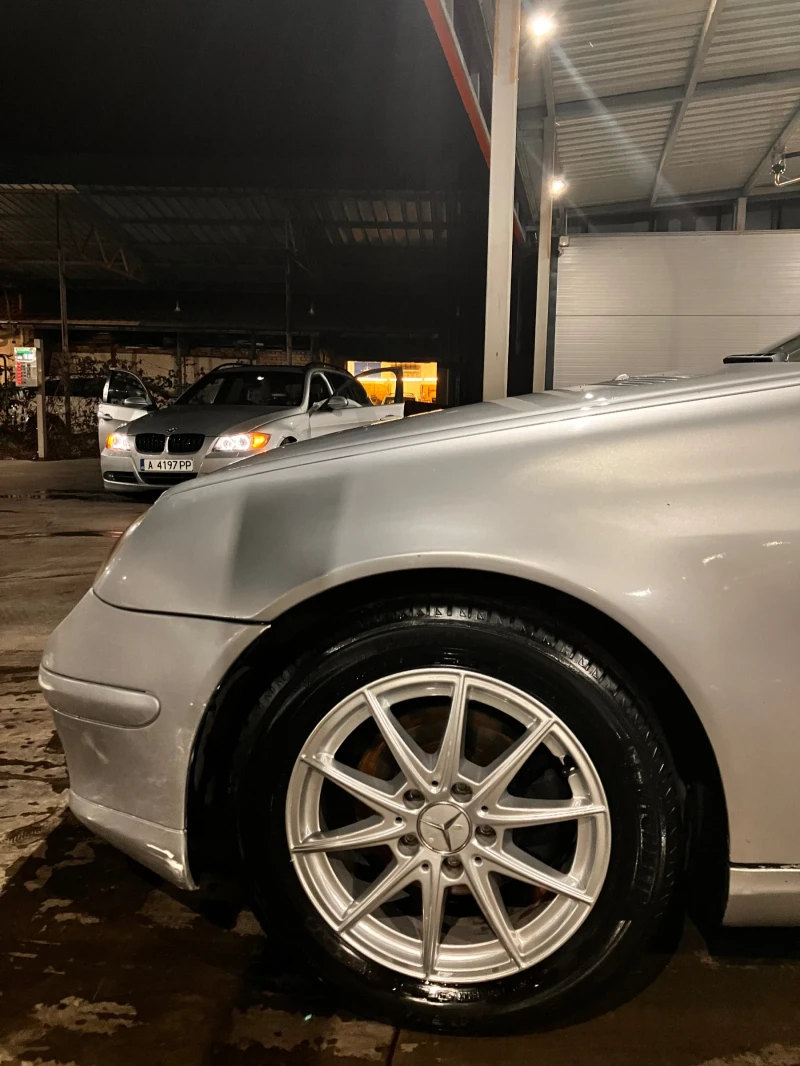 Mercedes-Benz C 220, снимка 3 - Автомобили и джипове - 52897677