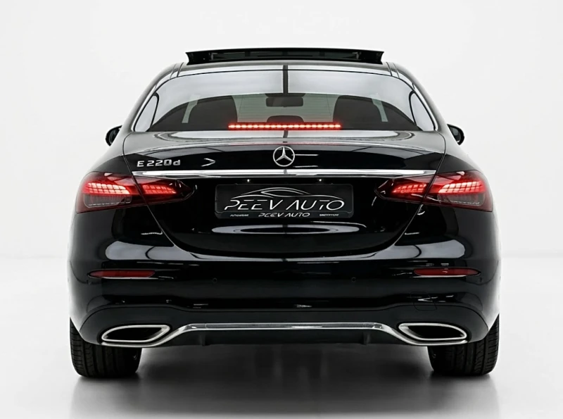 Mercedes-Benz E 220, снимка 5 - Автомобили и джипове - 53025017