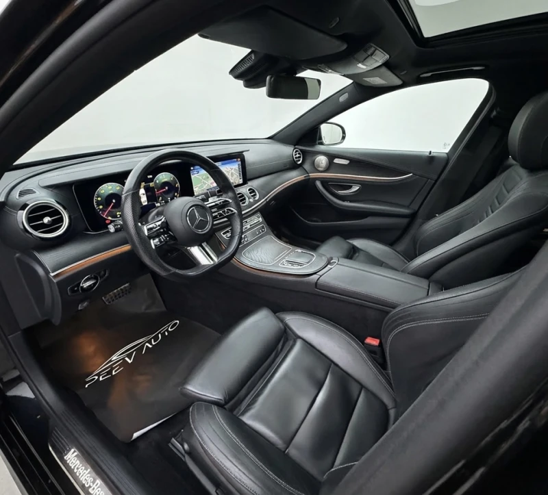 Mercedes-Benz E 220, снимка 11 - Автомобили и джипове - 53025017