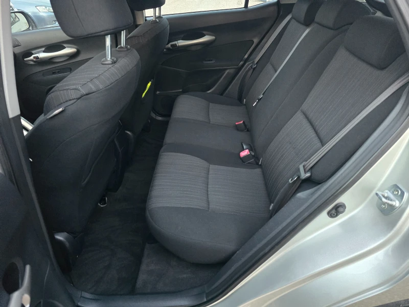 Toyota Auris 1.6VVTI /125КС/EXECUTIVE/, снимка 14 - Автомобили и джипове - 53192265