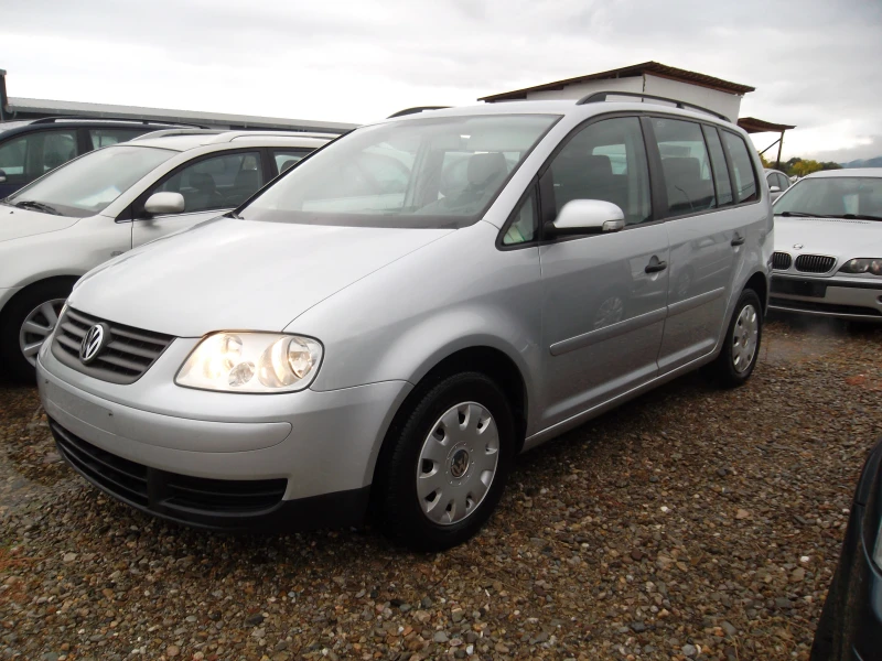 VW Touran 1.9 TDI-105 7 местна, снимка 2 - Автомобили и джипове - 53281009