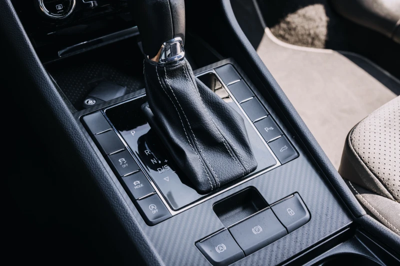 Skoda Superb Sportline, снимка 16 - Автомобили и джипове - 53280998