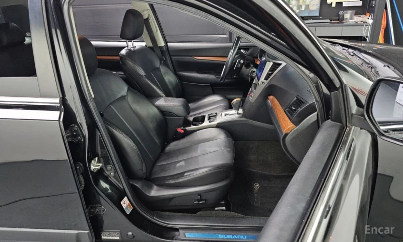 Subaru Outback, снимка 12 - Автомобили и джипове - 53309565