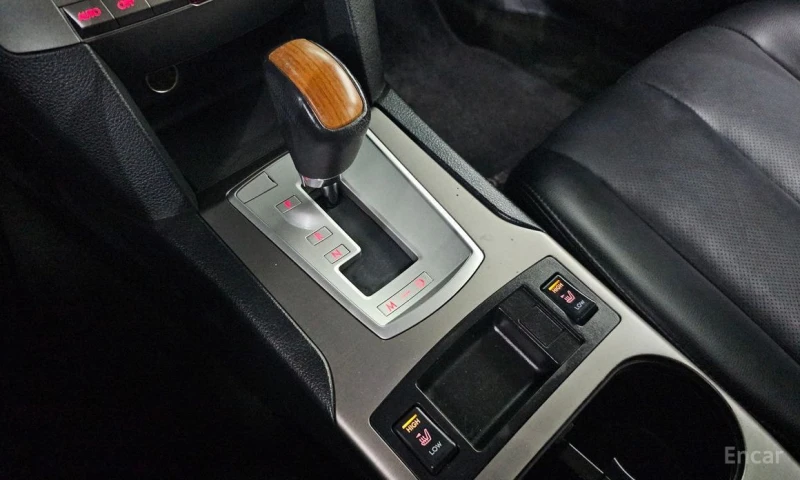Subaru Outback, снимка 9 - Автомобили и джипове - 53309565