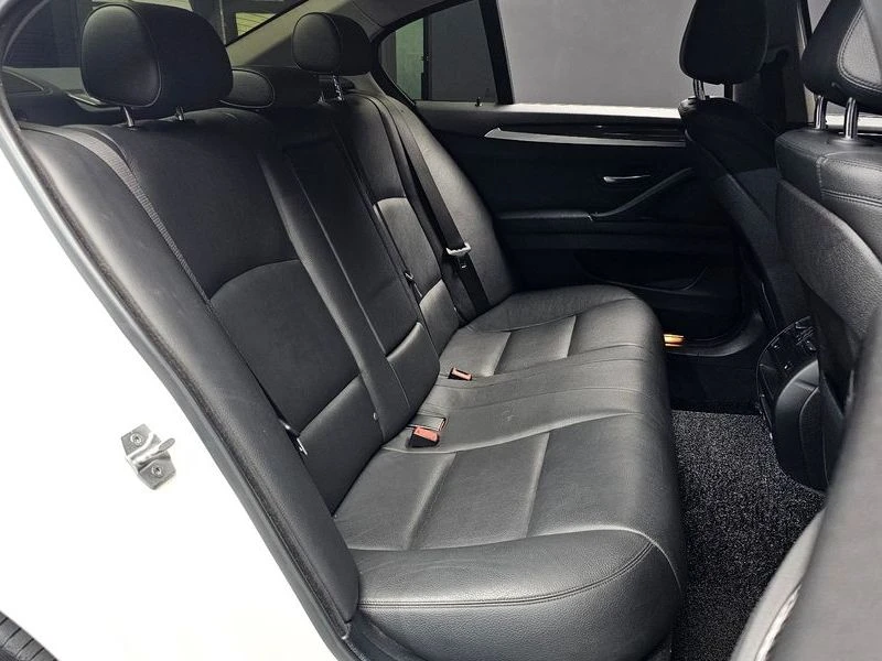 BMW 520 520d xDrive M Aero Dynamic| 190к.с.| ВКЛ.ТЕХНОТЕСТ, снимка 11 - Автомобили и джипове - 55217460
