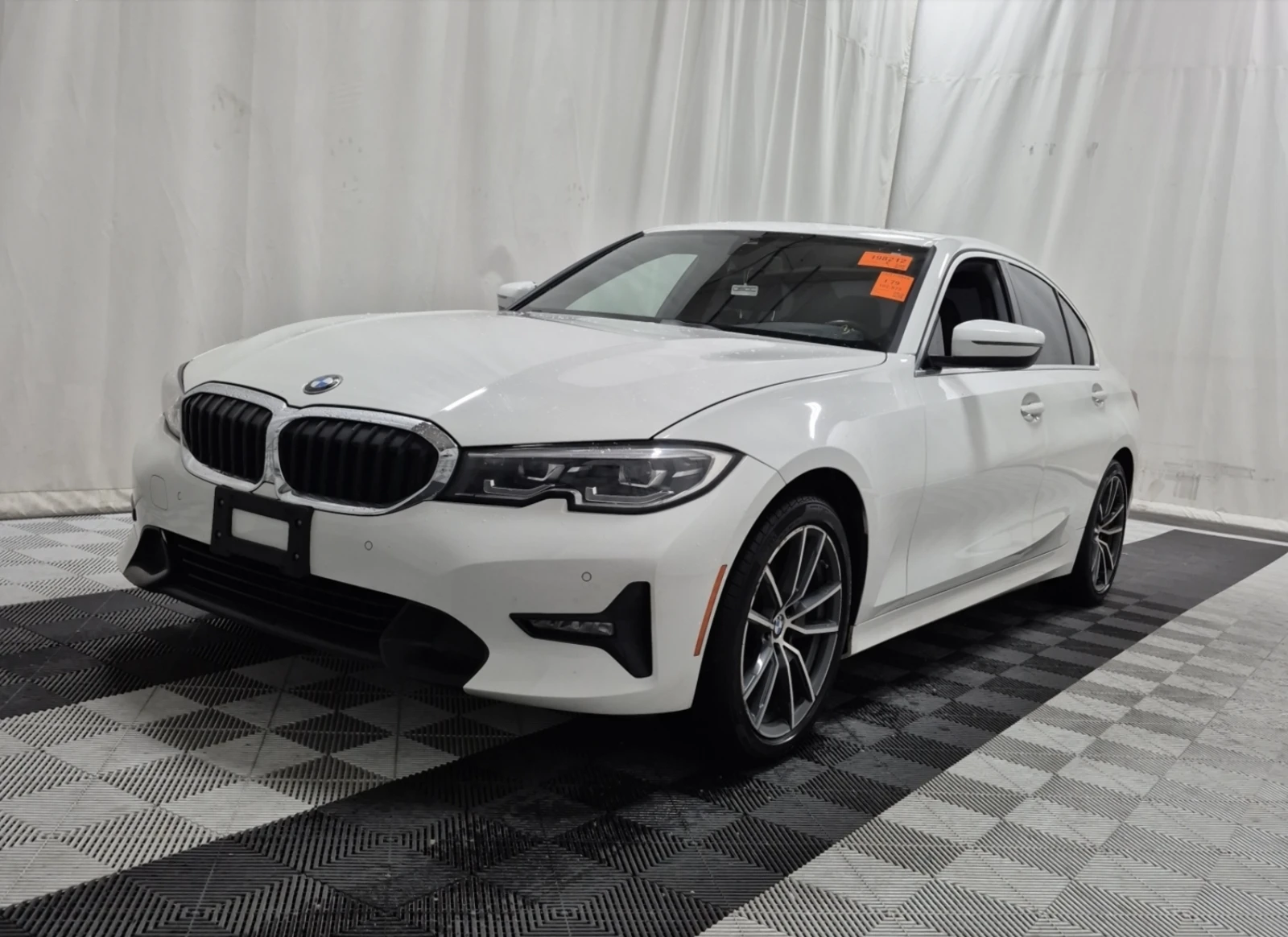 BMW 330 XDRIVE, снимка 1