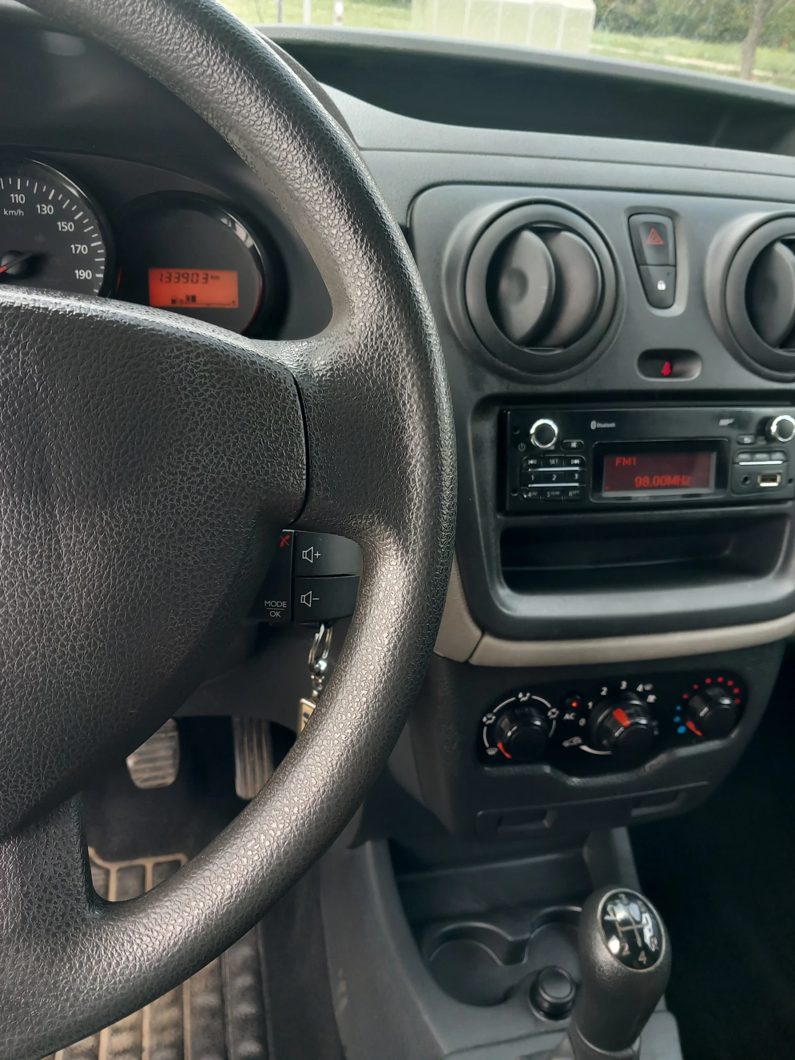 Dacia Dokker 1.6 Бензин - изображение 9