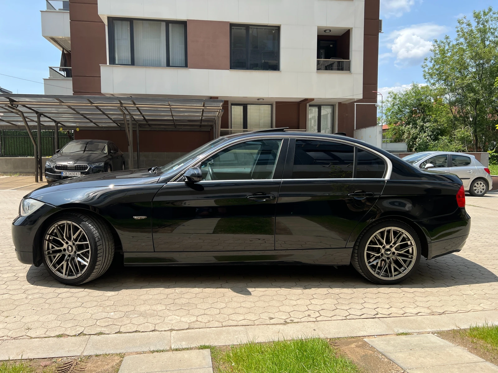 BMW 330  - изображение 2