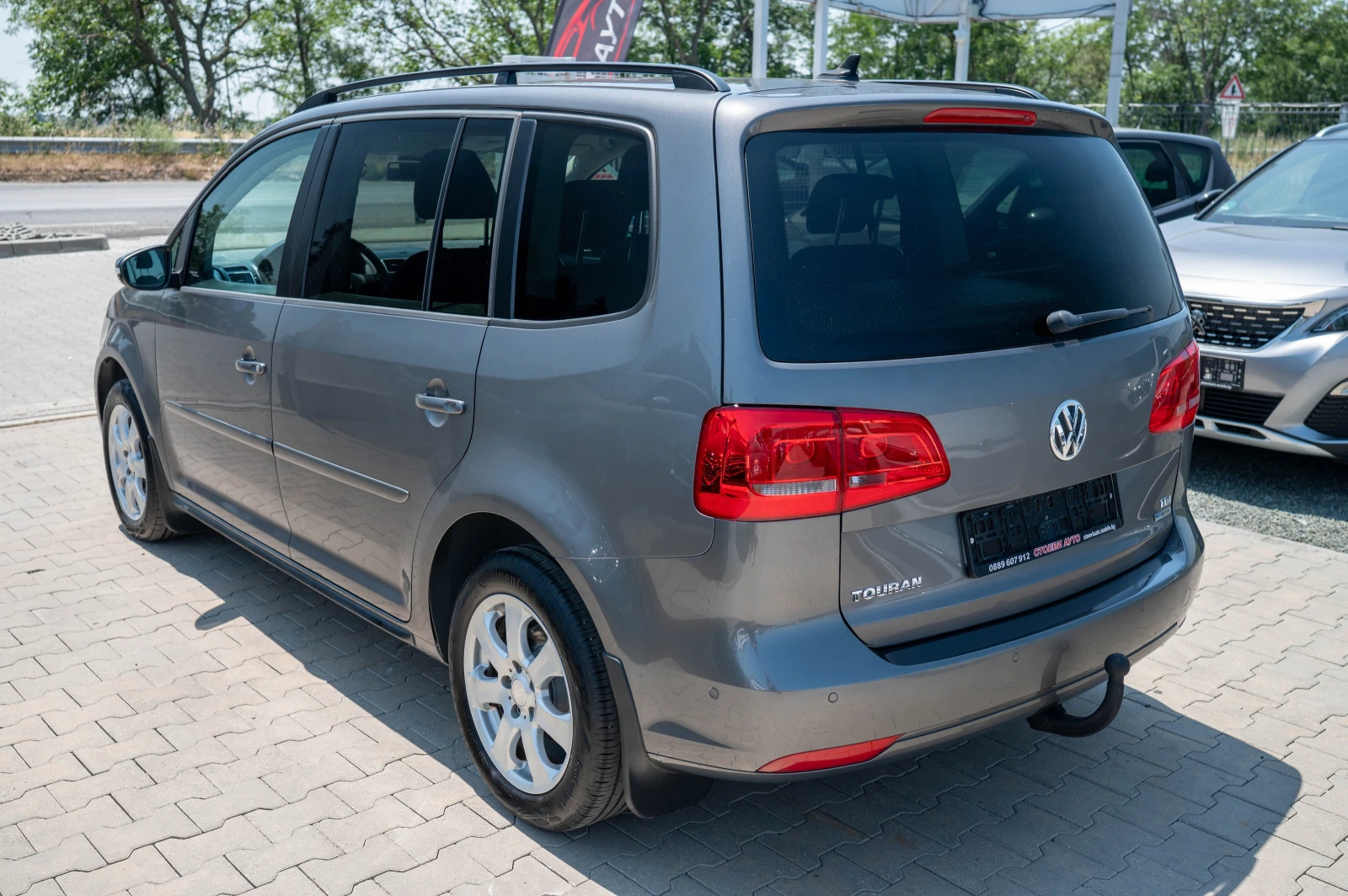 VW Touran 1.6* TDI* DSG* Нави* ЕВ5 - изображение 8