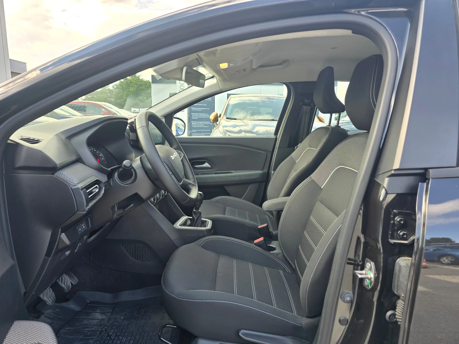 Dacia Logan 1.0 Tce LPG - изображение 6
