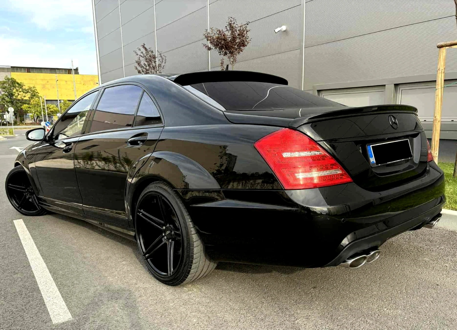 Mercedes-Benz S 500 L 6.5 AMG / PANO / 3xTV / NIGHT VISION / LPG*  - изображение 4