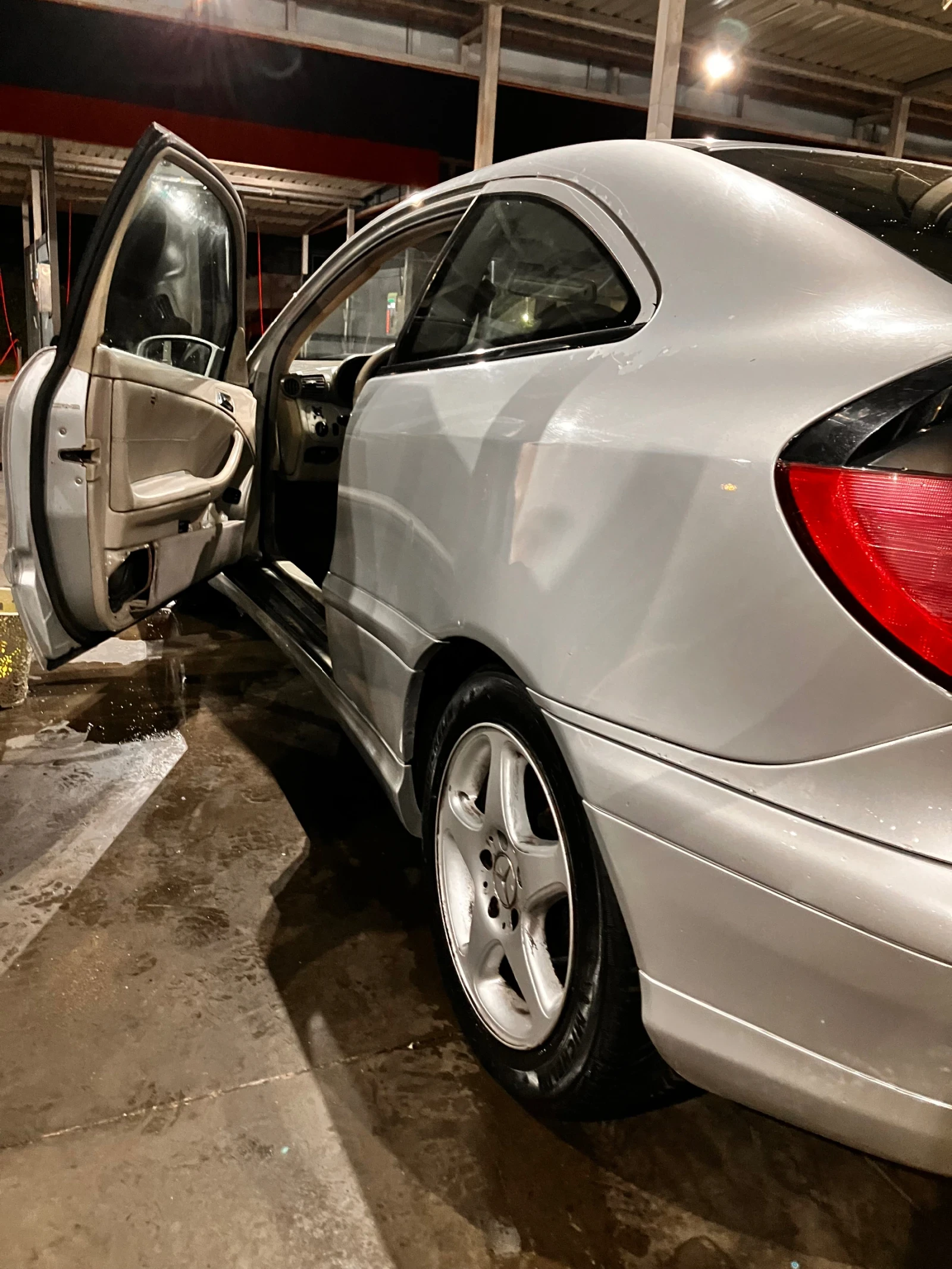 Mercedes-Benz C 220  - изображение 10