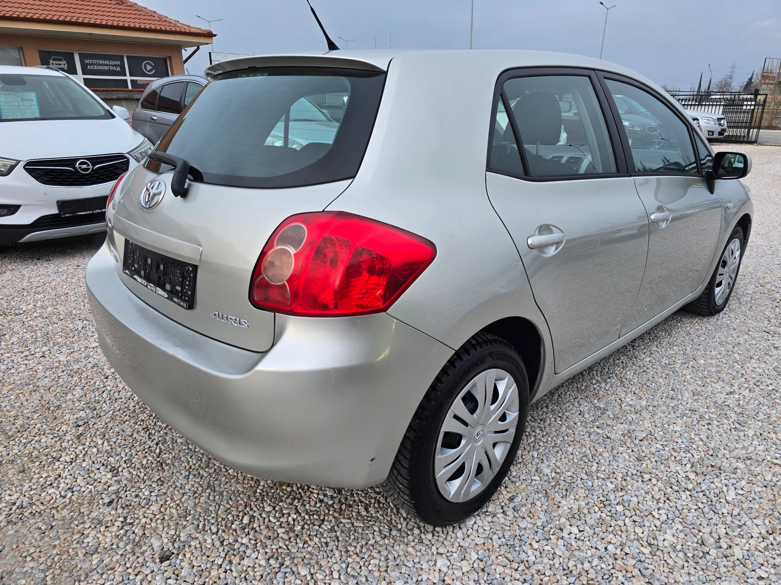 Toyota Auris 1.6VVTI /125КС/EXECUTIVE/ - изображение 4