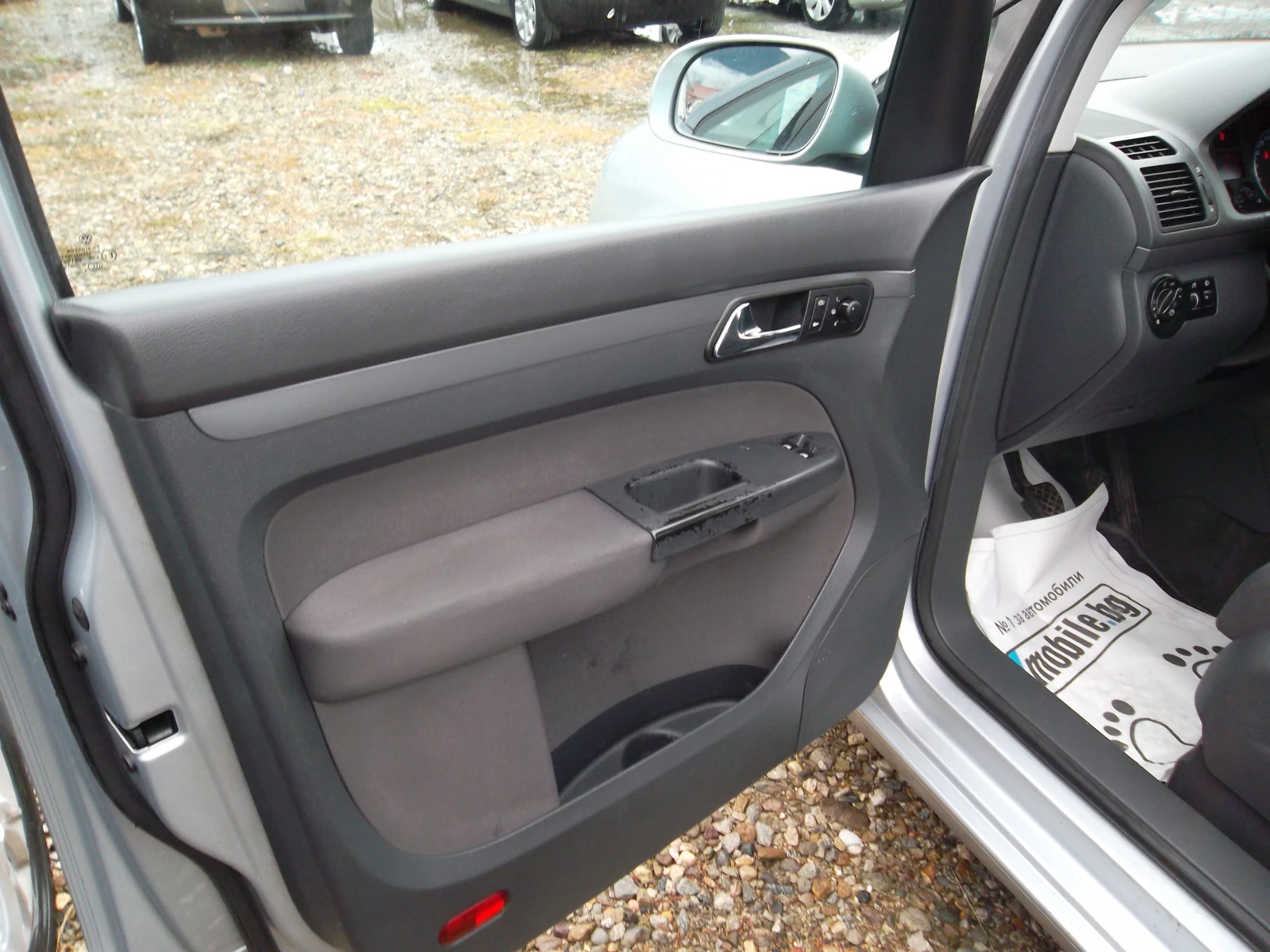 VW Touran 1.9 TDI-105 7 ������ | Mobile.bg � ����������� 5