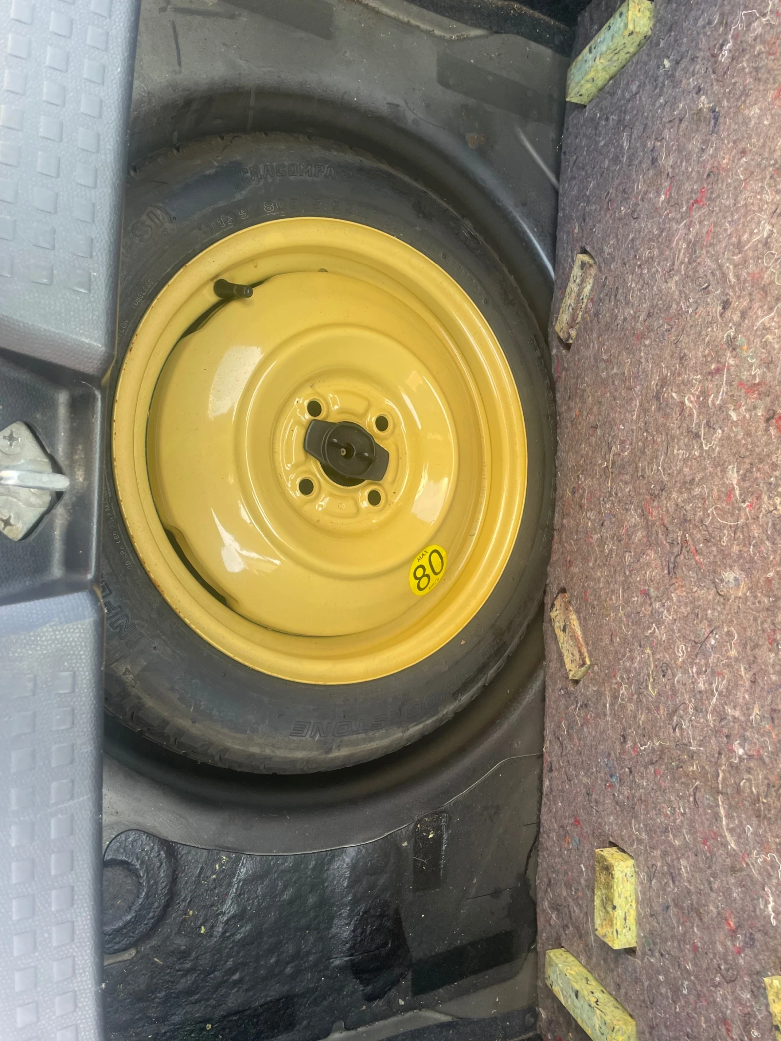 Suzuki Swift 1.3i 4X4 92ks KLIMATIK, снимка 14 - Автомобили и джипове - 53707812