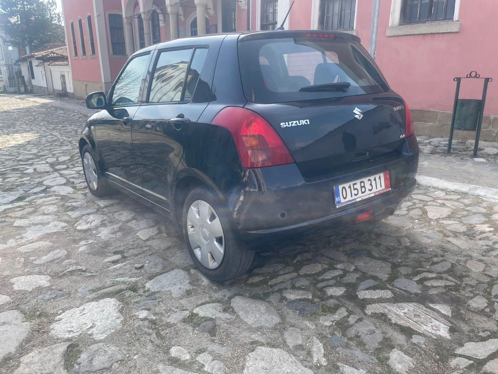 Suzuki Swift 1.3i 4X4 92ks KLIMATIK, снимка 3 - Автомобили и джипове - 53707812