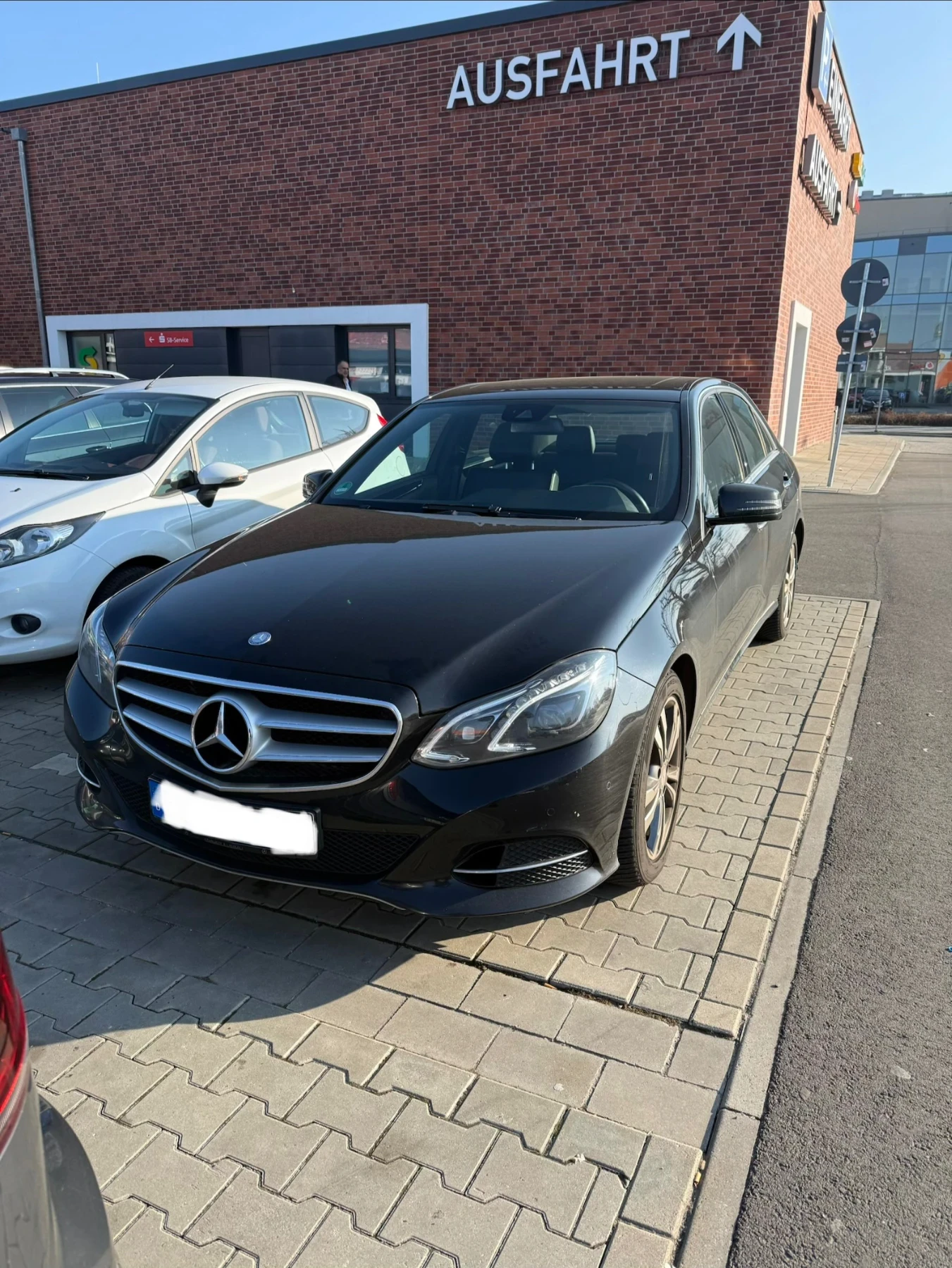 Mercedes-Benz E 220