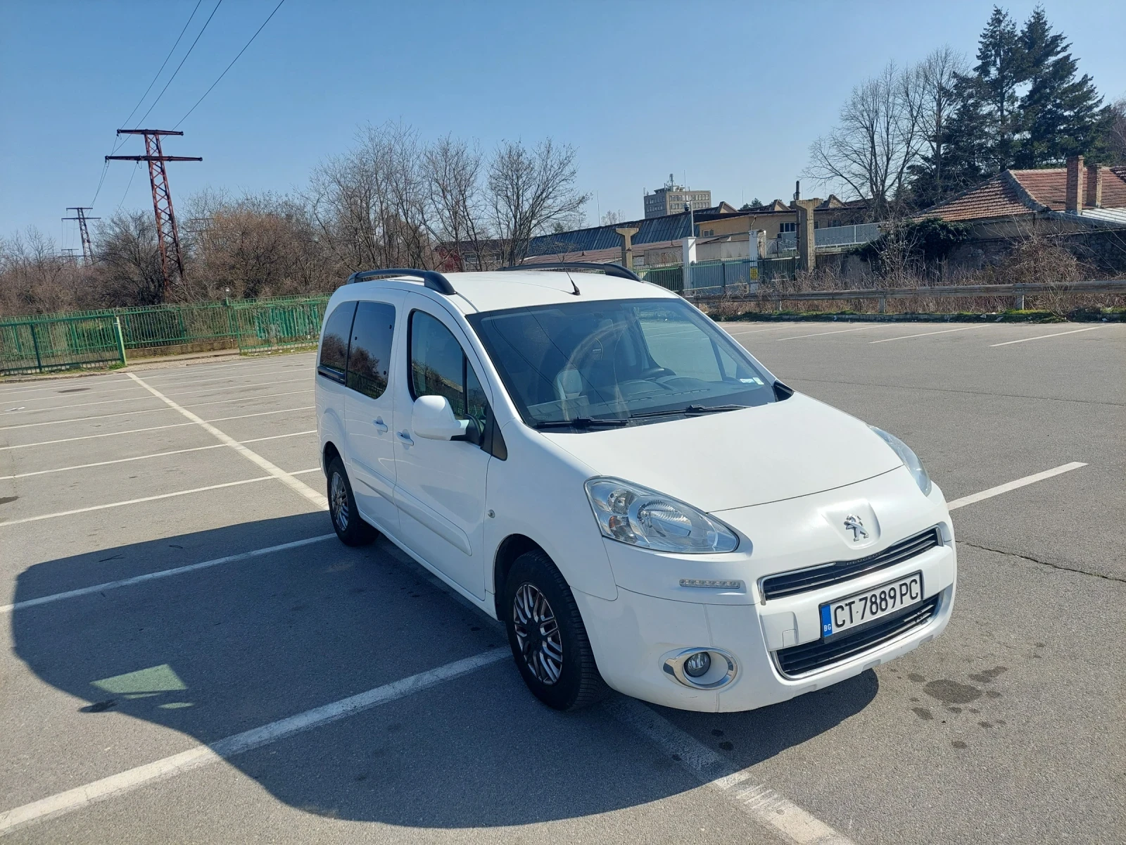 Peugeot Partner, снимка 5 - Автомобили и джипове - 53942958