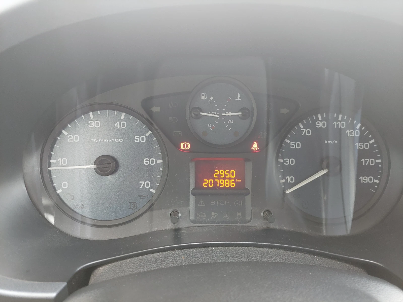 Peugeot Partner, снимка 10 - Автомобили и джипове - 53942958