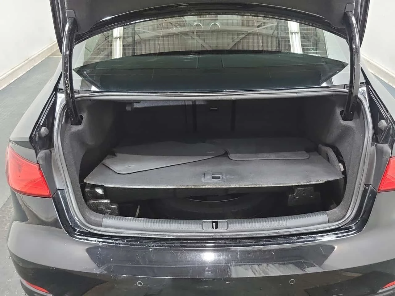 Audi A3 * 2.0T PROGRESSIV * ПАНО* ПОДГРЕВ* , снимка 17 - Автомобили и джипове - 53953249