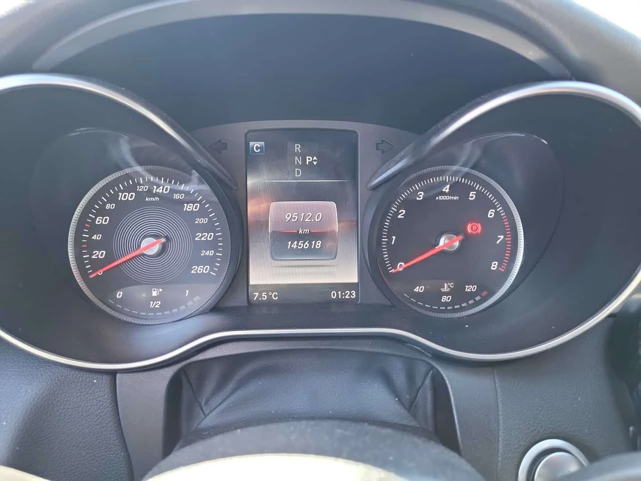 Mercedes-Benz C 300 4MATIC* DISTRONIC* ПОДГРЕВИ* , снимка 8 - Автомобили и джипове - 54169105